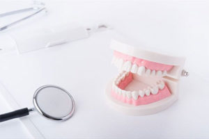 Противопоказания для имплантации зубов